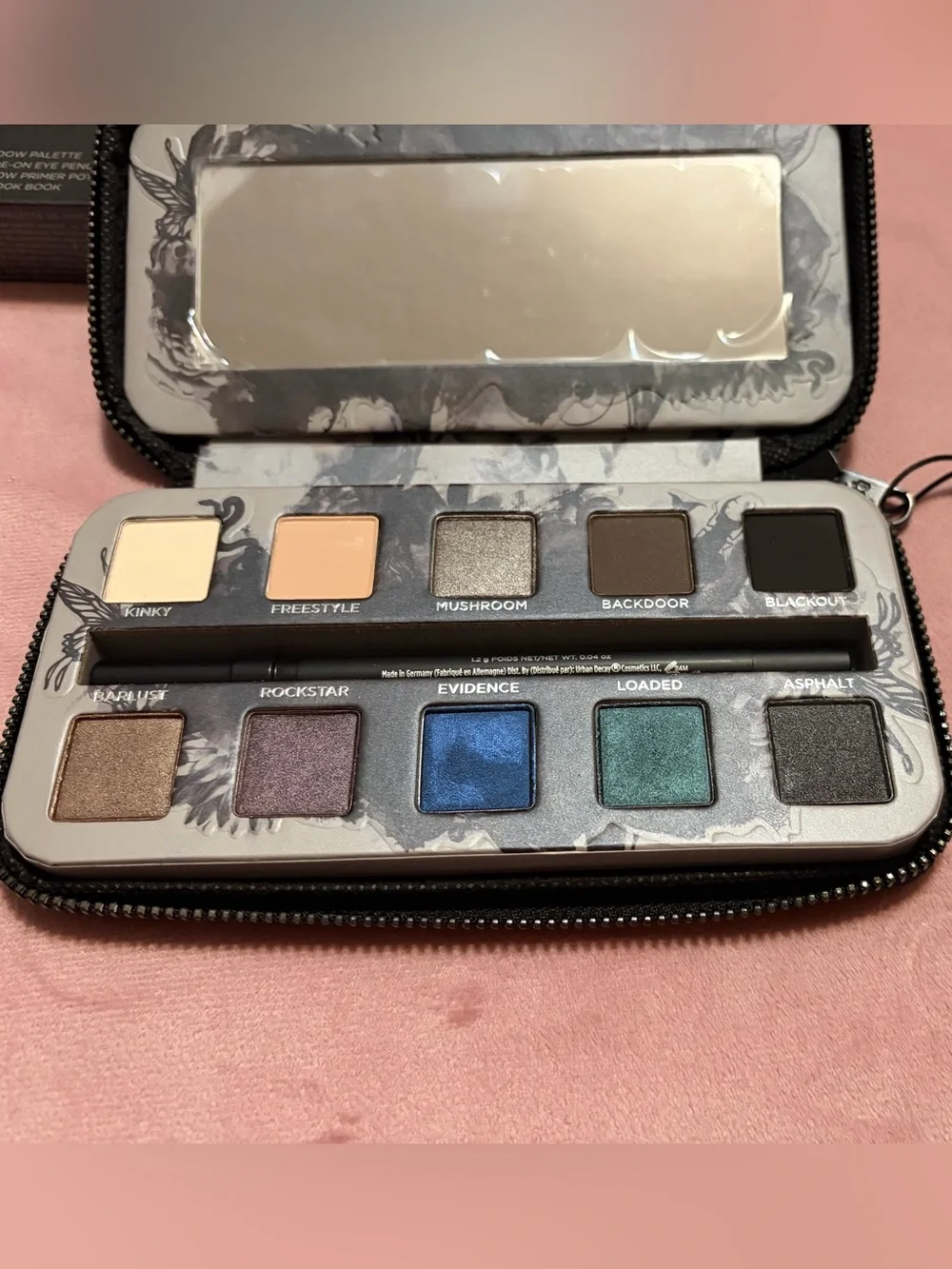 Urban Decay portable zippered